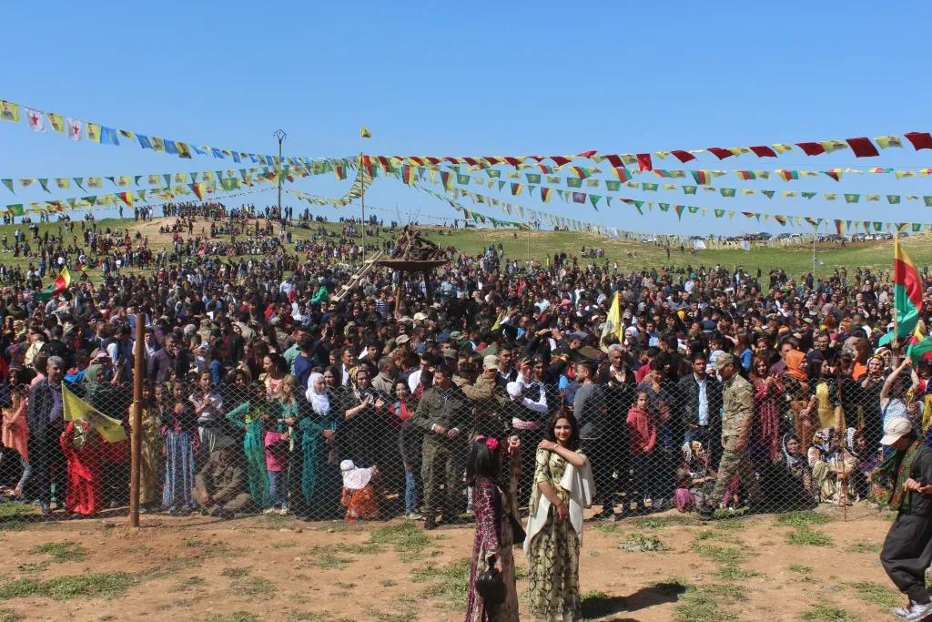 Li herêma Cizîrê pîrozbahiyên Newrozê dest pê kir