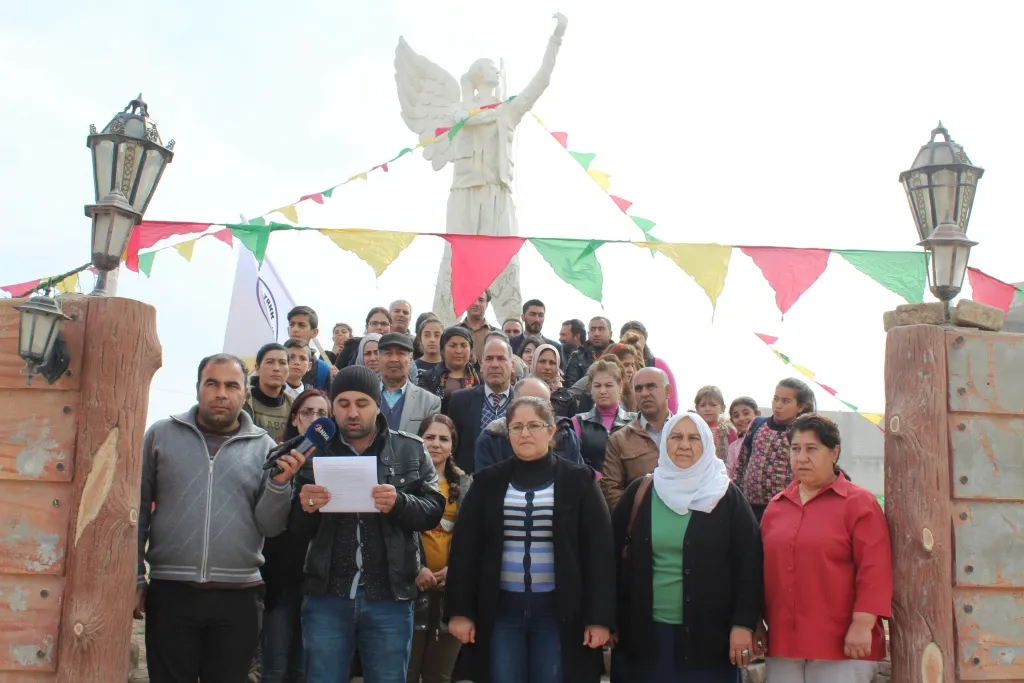 Rewşenbîrên Kobanê şehîdên 12`ê Adarê bi bîr anîn
