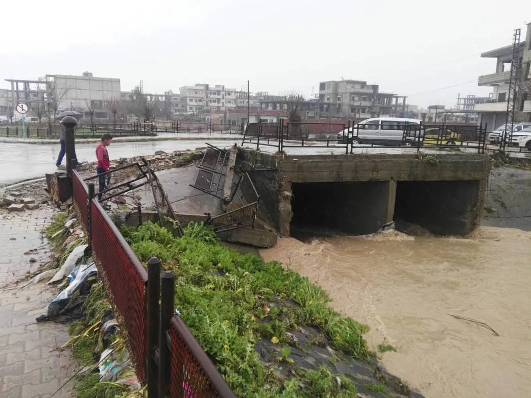 Li Girkê Legê ji ber lehiyê rê hatin girtin û pir hilweşiyan