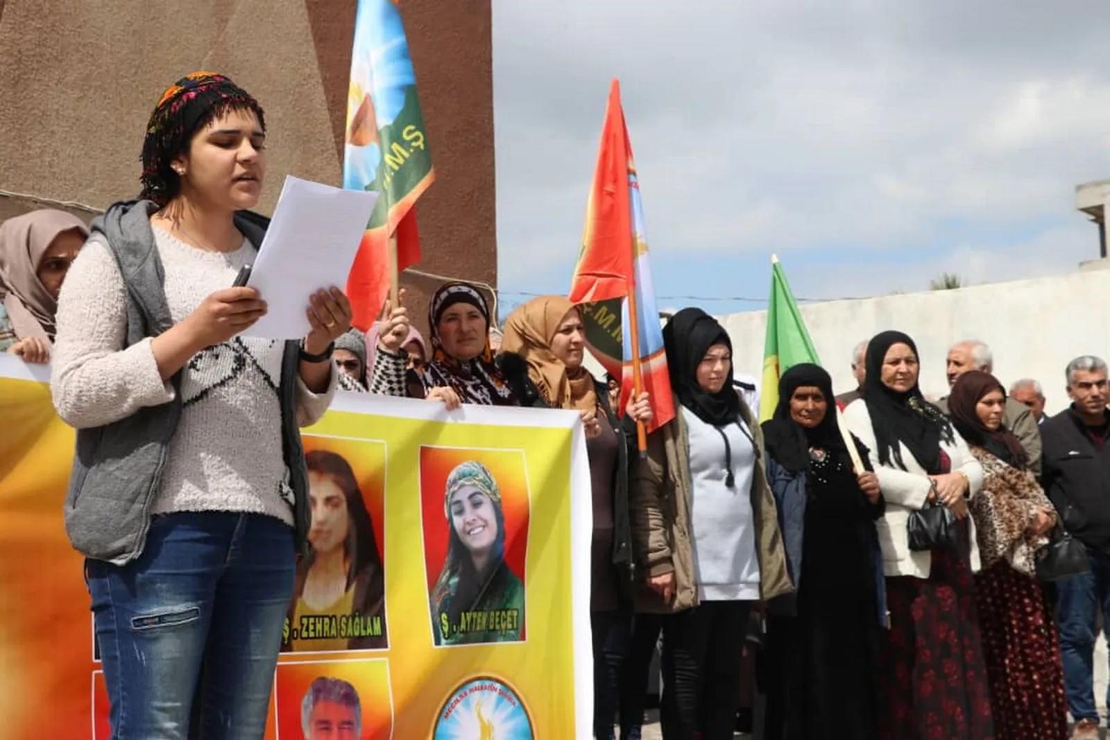 Malbatên şehîdan: Girtiyan zindan kirin cihê berxwedanê