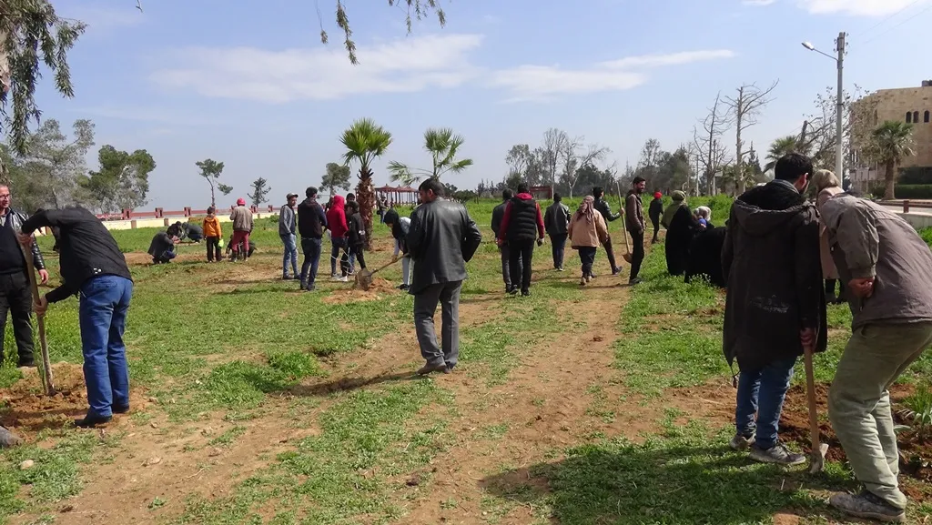 Beşa Ekolojiyê zêdetirî 110 dar li Tebqayê çandin