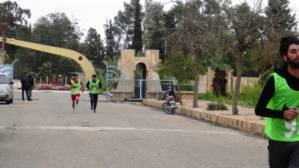 Slogana maratona yekem a Tebqayê “Silav ji Leyla Guven re”
