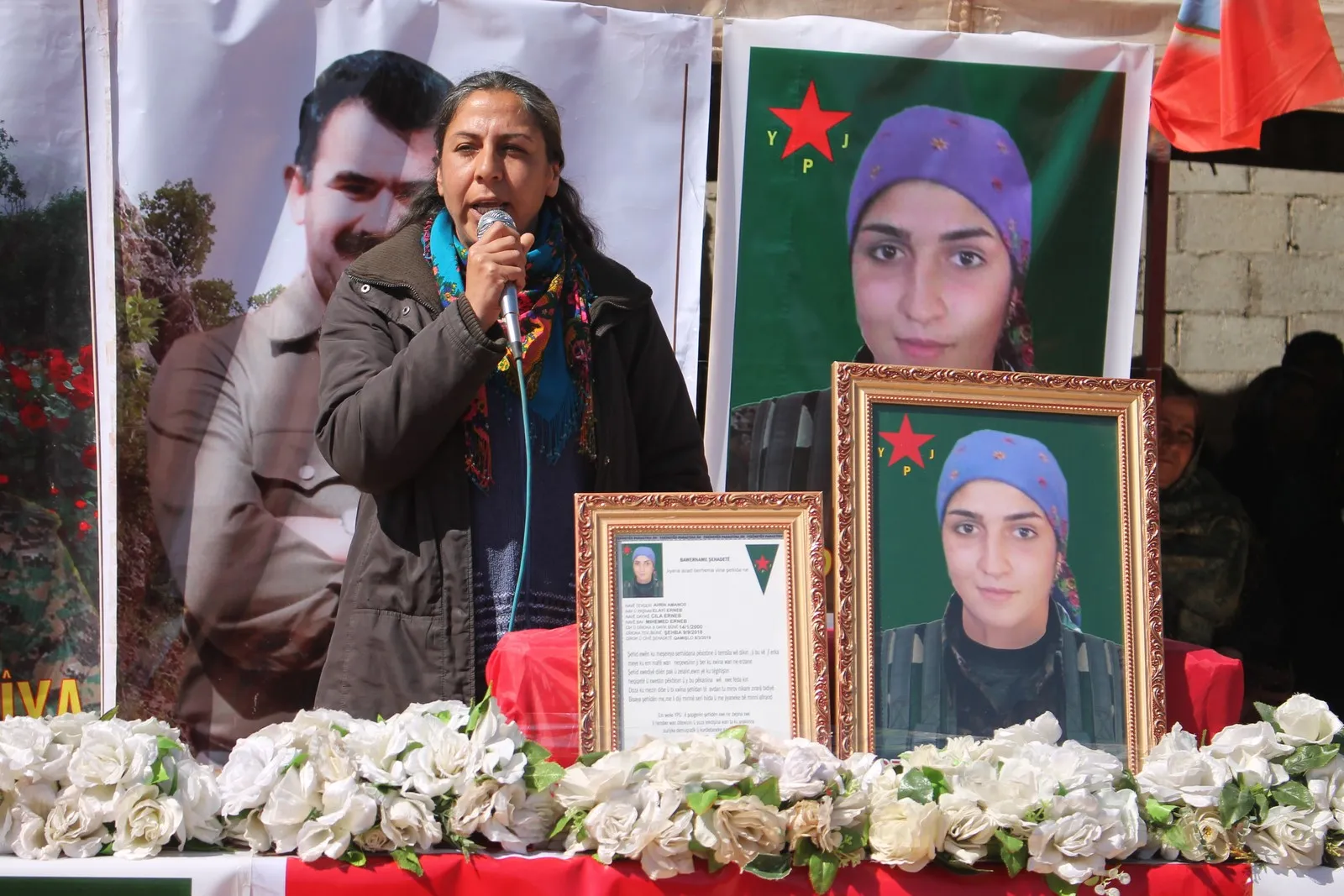 Sersaxî ji malbata şehîd Avrîn Amanos re hat xwestin
