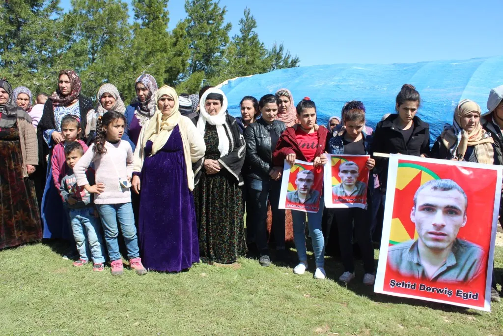 Li Kobanê sersaxiya şehîd Derwîş Egîd
