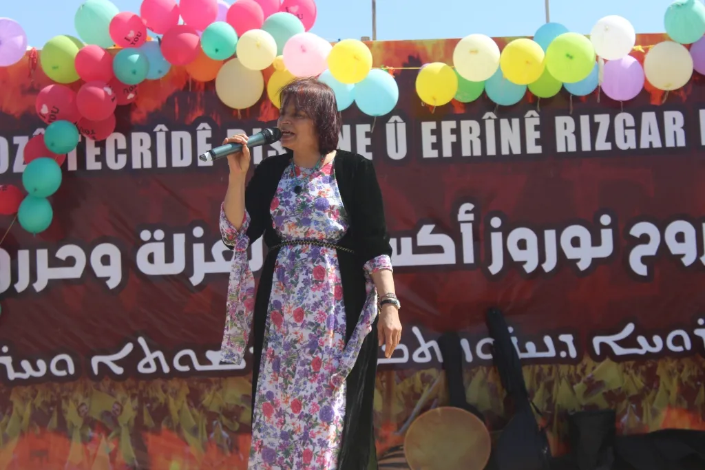 ‘Peykerê Kawayê Hesinkar dê li cihê xwe yê li Efrînê vegere‘