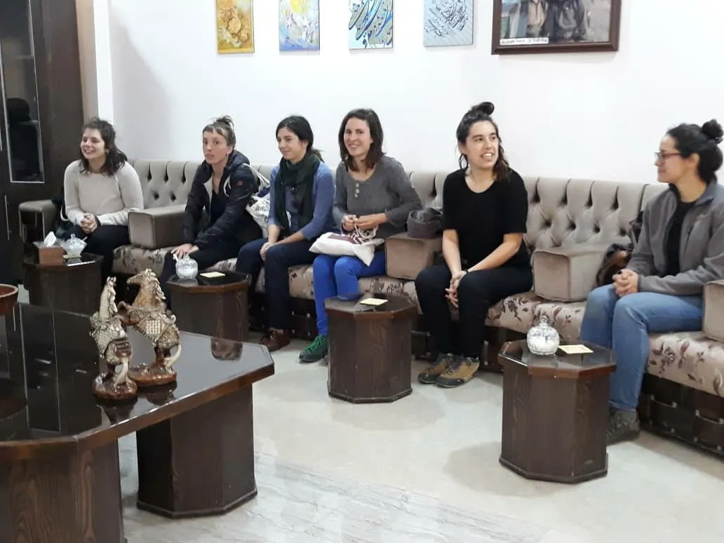 Şandeyeke jinên Spanî gihîşt Rojava