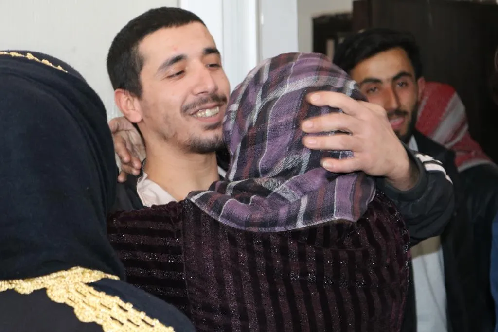 Li ser daxwaza rûspiyên eşîran 10 girtî hatin berdan