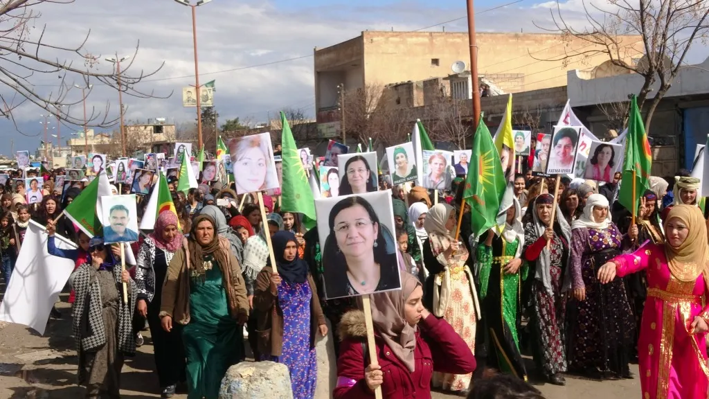 Jinên Girê Spî û Minbicê Roja Jinan a Cîhanê pîroz kir