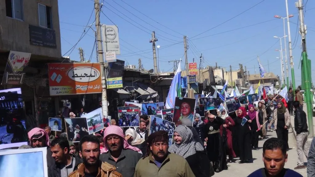Şêniyên Tebqayê dagirkirina Efrînê şermezar kir