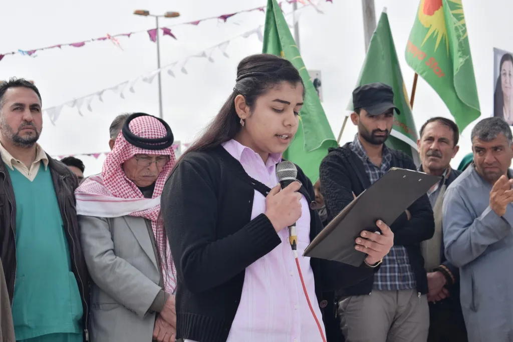 PYD’ê ji bo piştgiriya Leyla Guven çalakiyek li dar xist