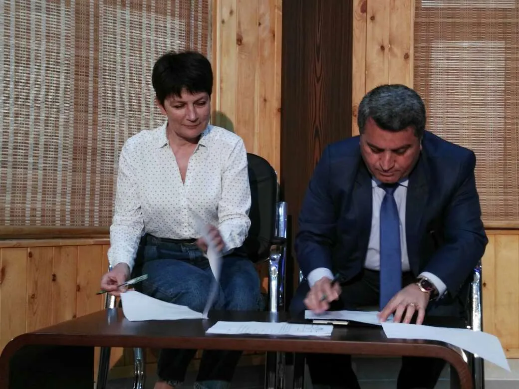 Rêveberiya Xweser 3 zarokên DAIŞ’ê radestî Rûsyayê kirin