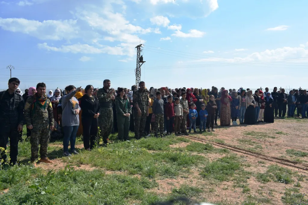 Girê Spî têkçûna DAIŞ`ê pîroz kir