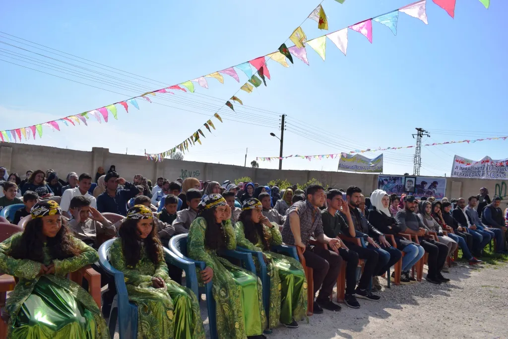 Girê Spî têkçûna DAIŞ`ê pîroz kir