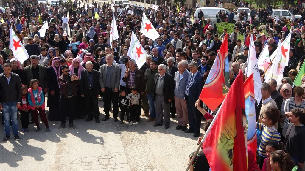 Şêniyên bajarokên kantona Qamişlo, şehîdên 12’ê Adarê bi bîr anîn