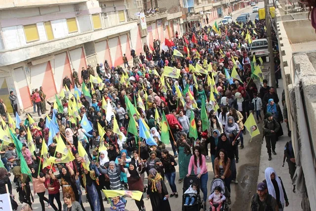 Şêniyên bajarokên kantona Qamişlo, şehîdên 12’ê Adarê bi bîr anîn