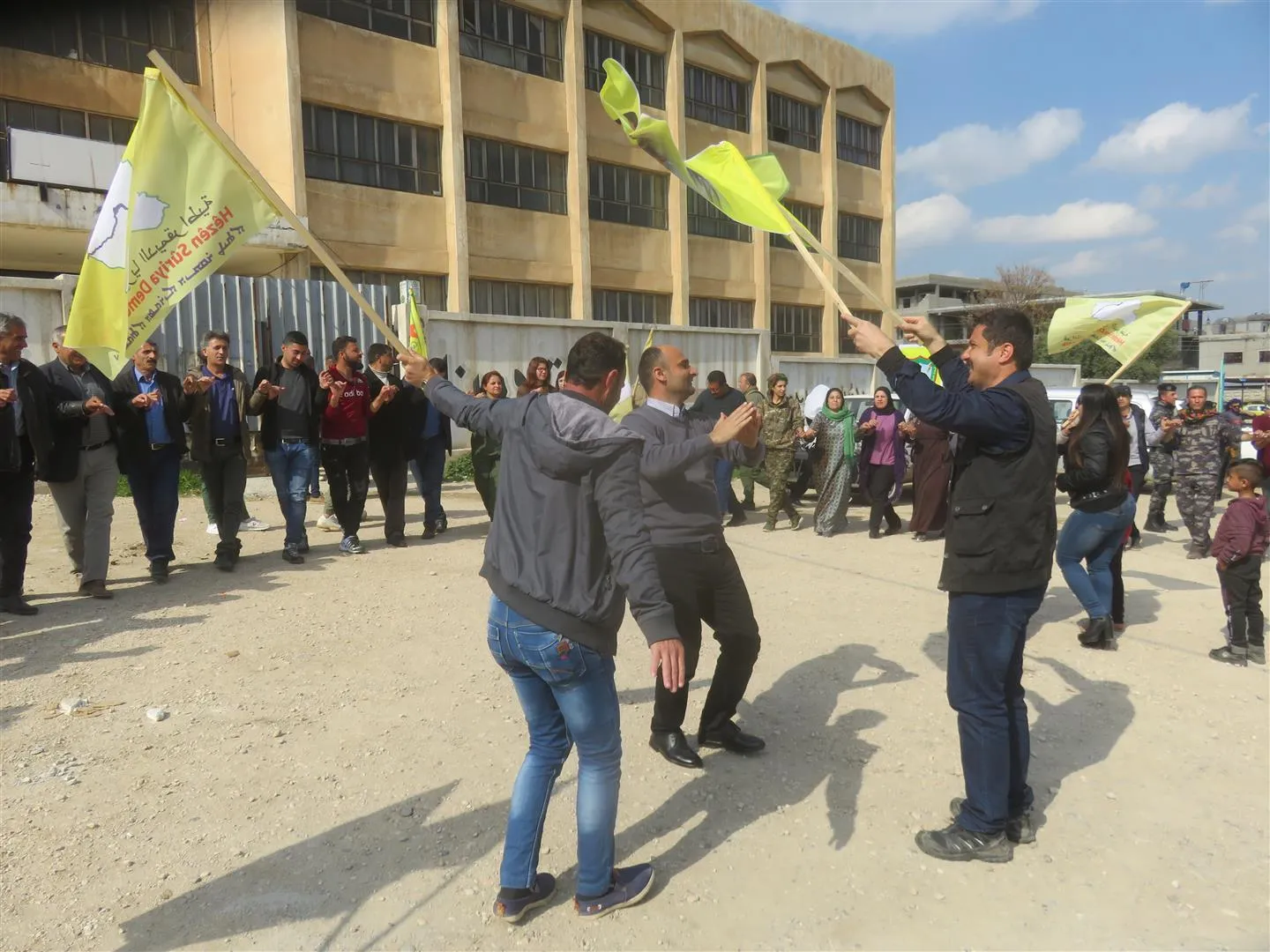 Girkê Legê serkeftina QSD`ê pîroz dikin