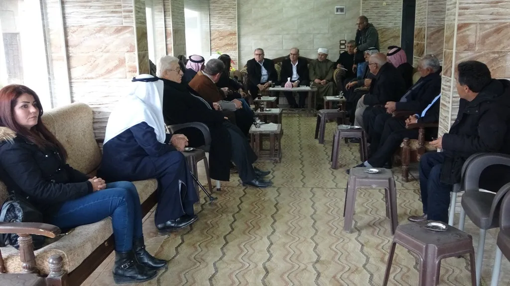 Şandeya KNK-Rojava serdana Meclisa Êl û Rûspiyan a Dêrikê kir