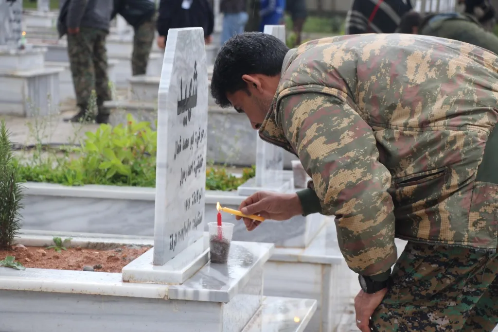Şehîdên Minbicê yên meha Adarê hatin bi bîranîn