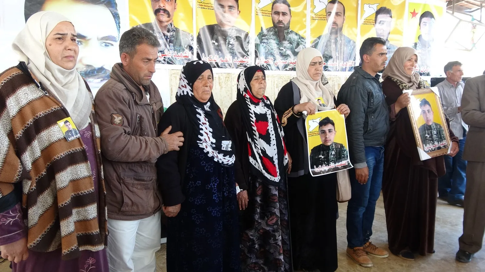 Cenazeyên şehîdên "Şerê Tinekirina Terorê" li Hesekê hatin veşartin