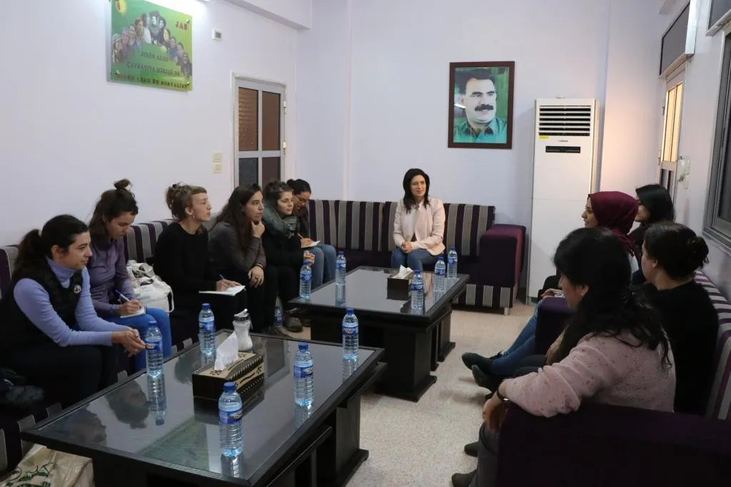 Şandeya jinên Spanyayê serdana Kongreya Star û goristana şehîdan kir