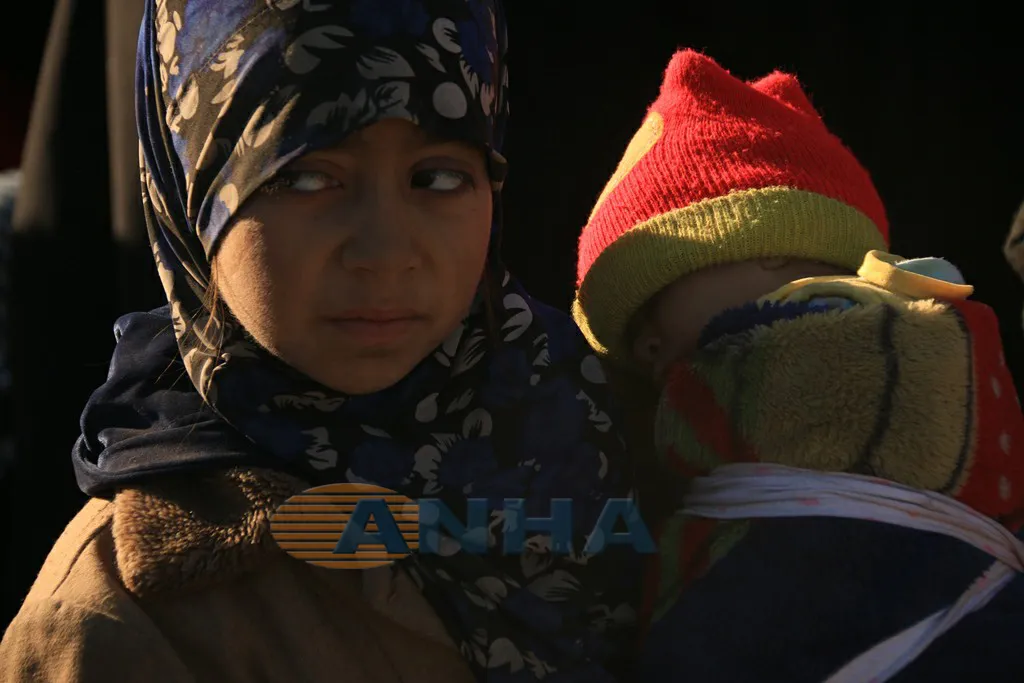 Beşê dawî yê sivîlan ji Baxozê hatin derxistin