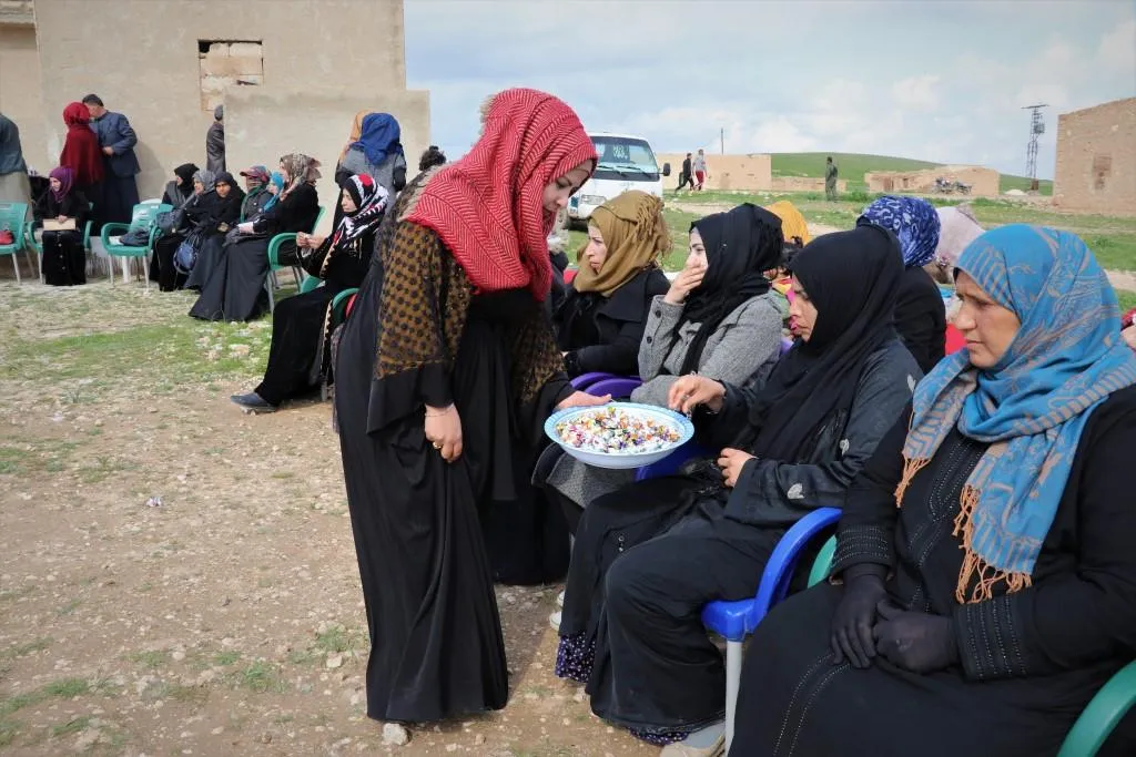 Meclisa Sivîl a Tebqayê 17 malên gel li herêmê vekirine