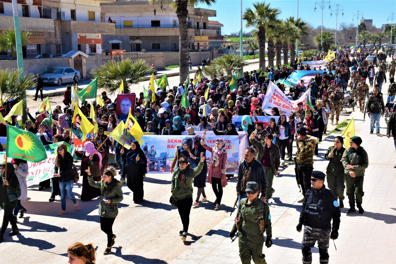 `Gelê ku li dijî terora cîhanî bi serket dê li Efrînê jî bi serkeve`