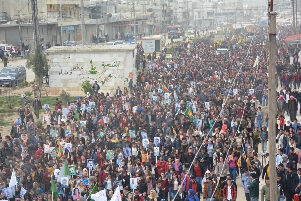 Gelê Kobanê ji bo Leyla Guven meşiya