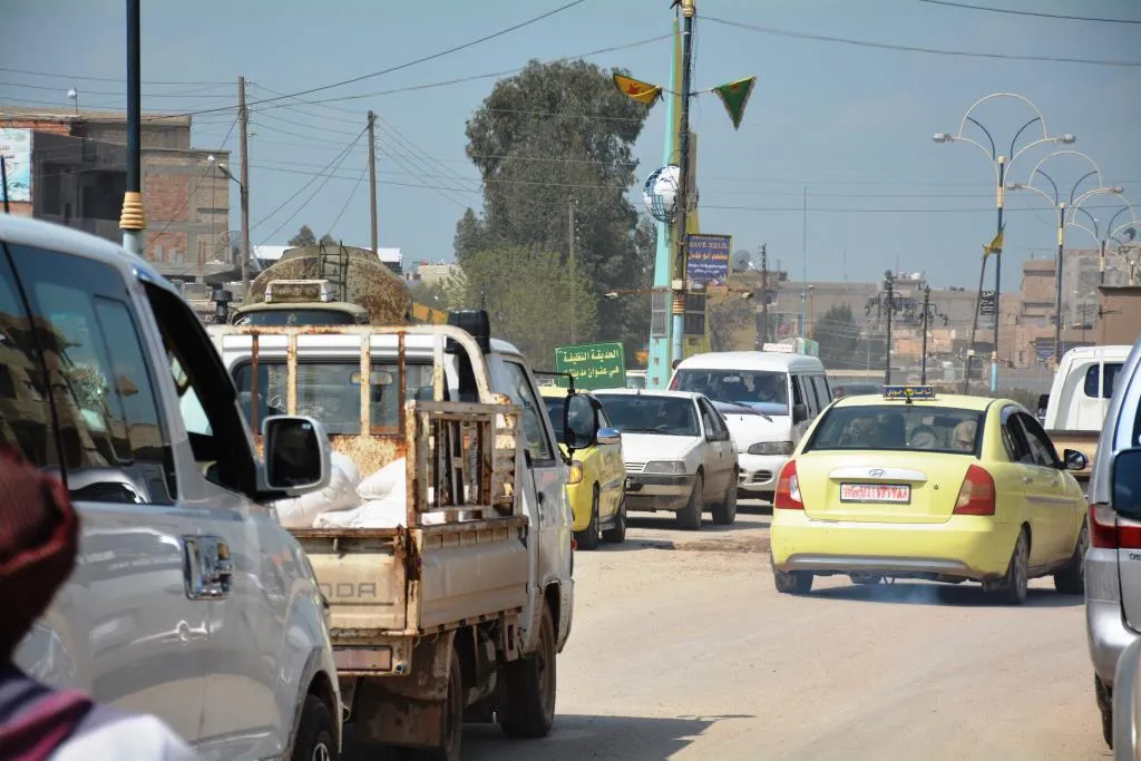 Şêniyên Qamişlo ji bo rêyan bi gazinc in