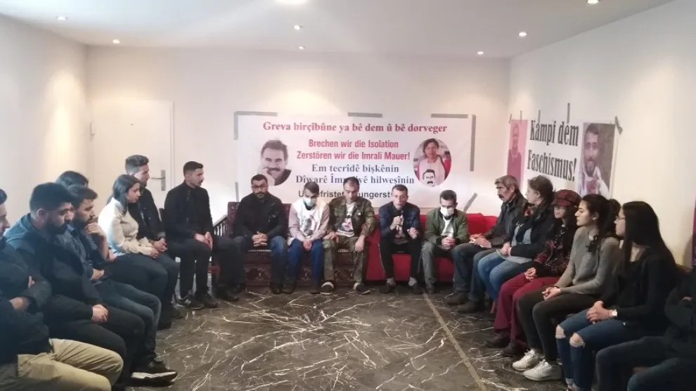 Çalakgerê greva birçîbûnê Cemal Kobanê rakirin nexweşxaneyê