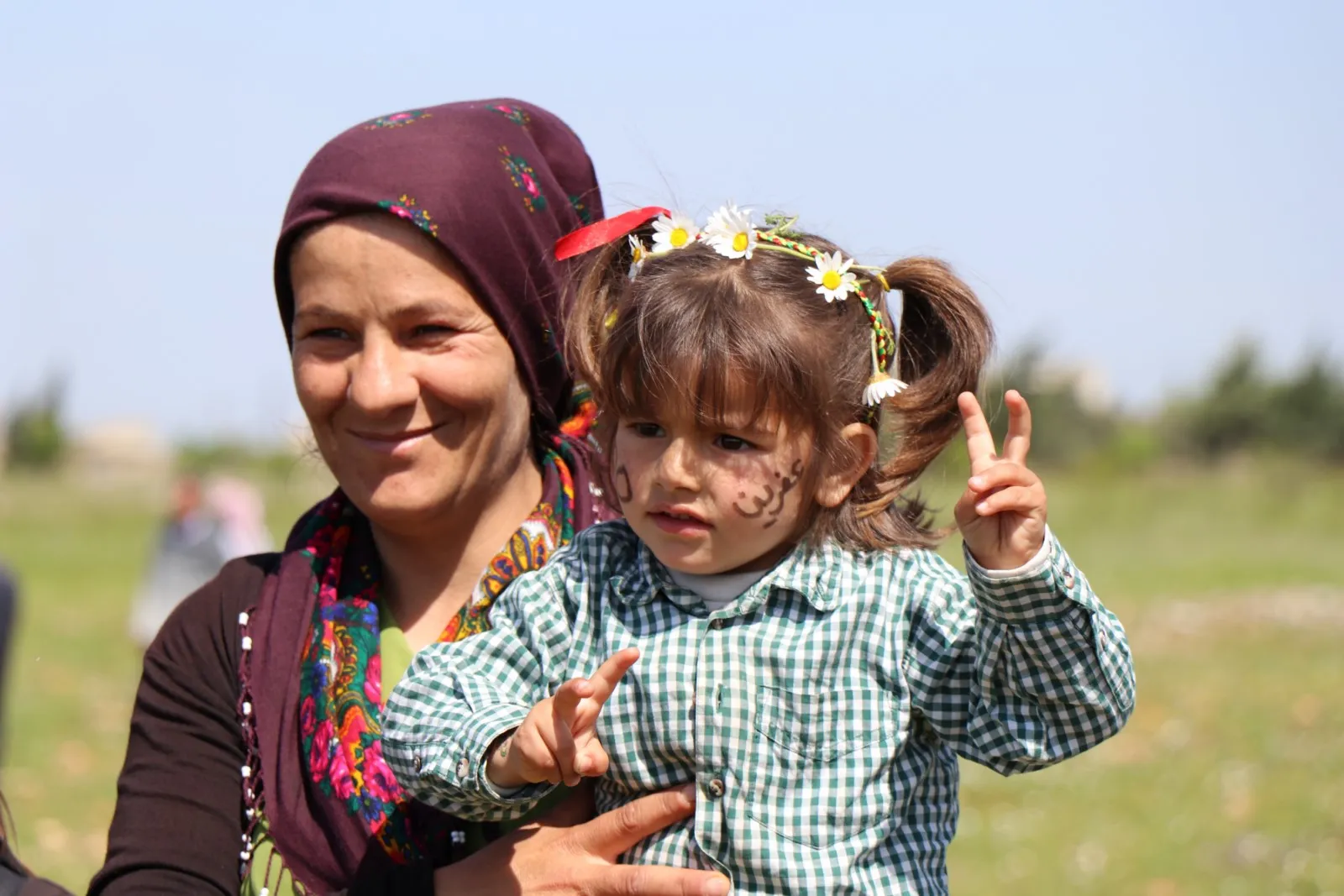 Şêniyên Efrînê bang li civaka navdewletî kir ku ji bêdengiya xwe derkeve