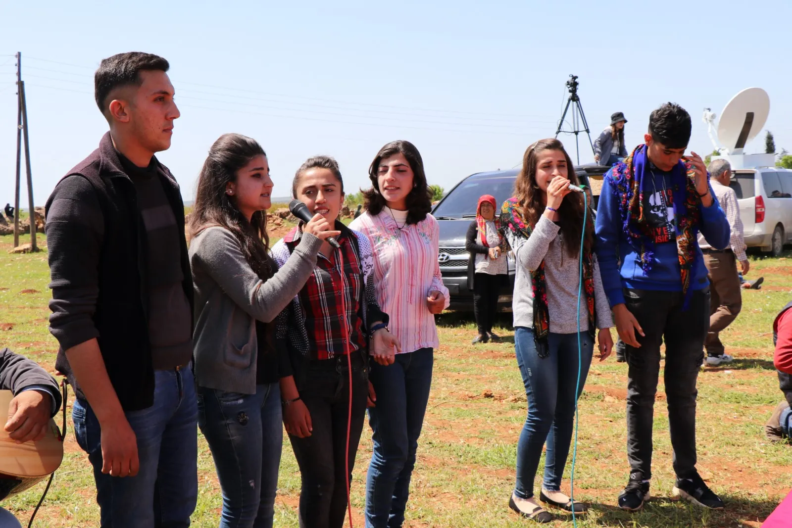 Şêniyên Efrînê bang li civaka navdewletî kir ku ji bêdengiya xwe derkeve