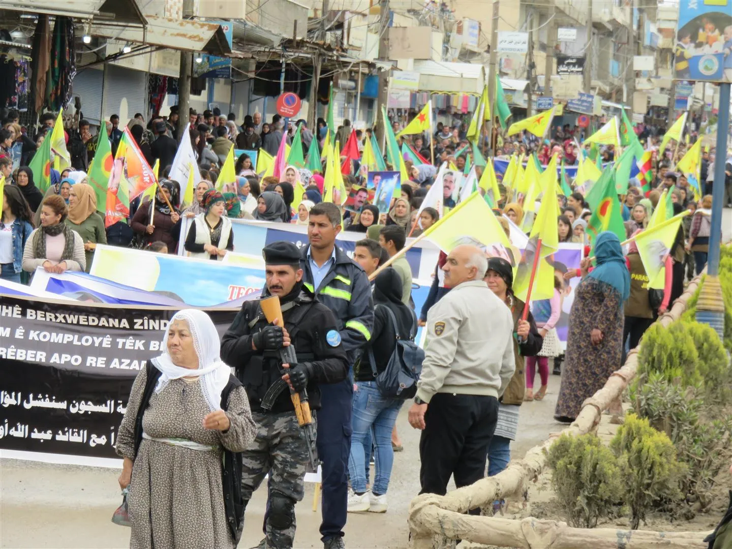 Gelê Girkê Legê destek da çalakiyên greva birçîbûnê
