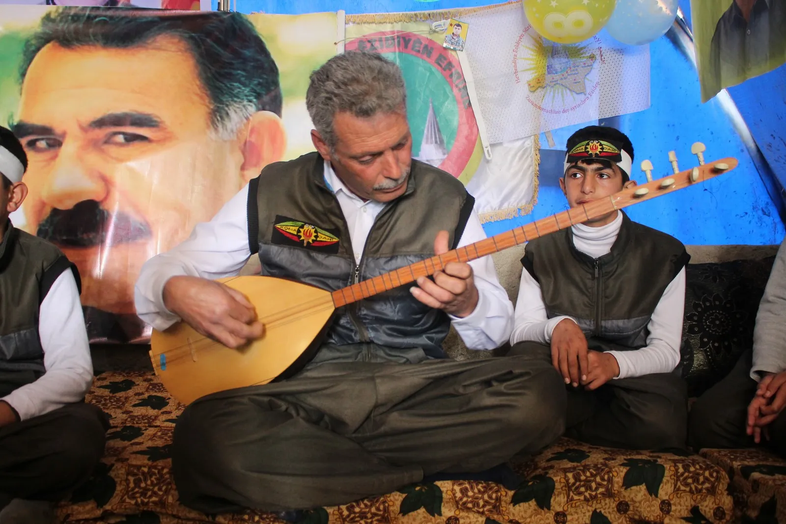Êzidiyên Efrînê rojbûna Ocalan pîroz kir
