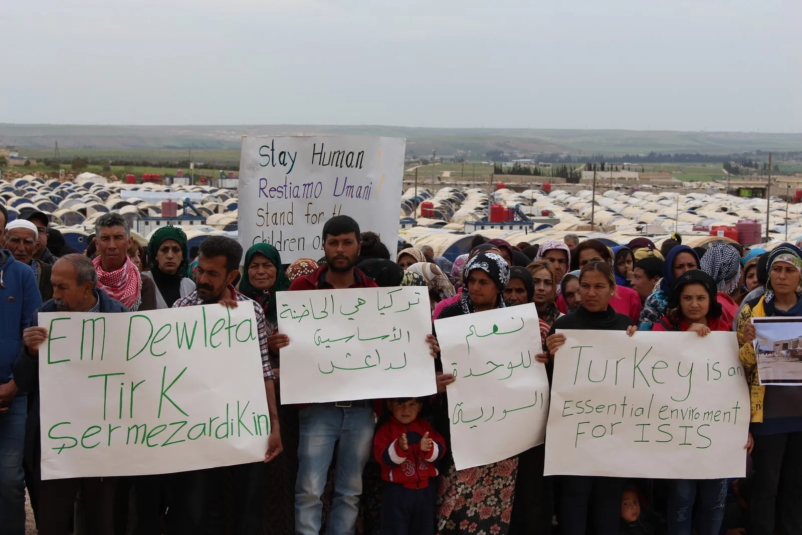 Rêveberiya Xweser a Efrînê: Pêşî li qirkirina etnîkî bigirin