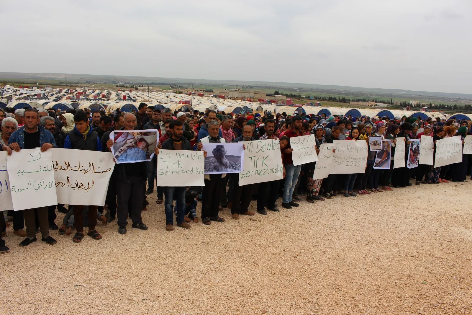 Rêveberiya Xweser a Efrînê: Pêşî li qirkirina etnîkî bigirin