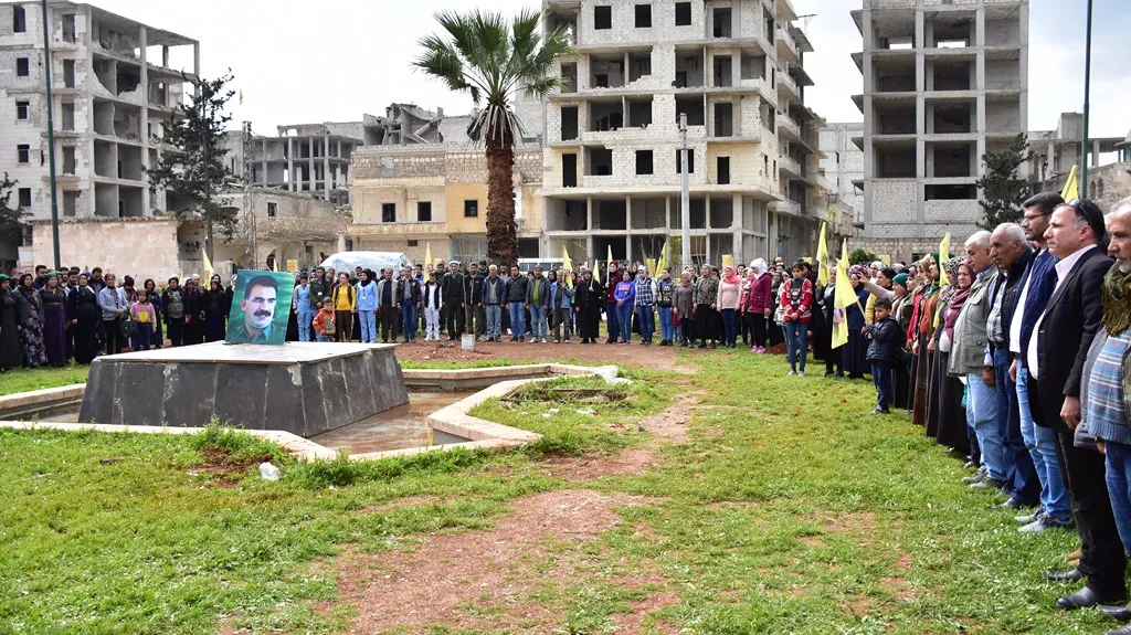 Bi boneya rojbûna Ocalan li Heleb û Şehbayê dar hatin şandin