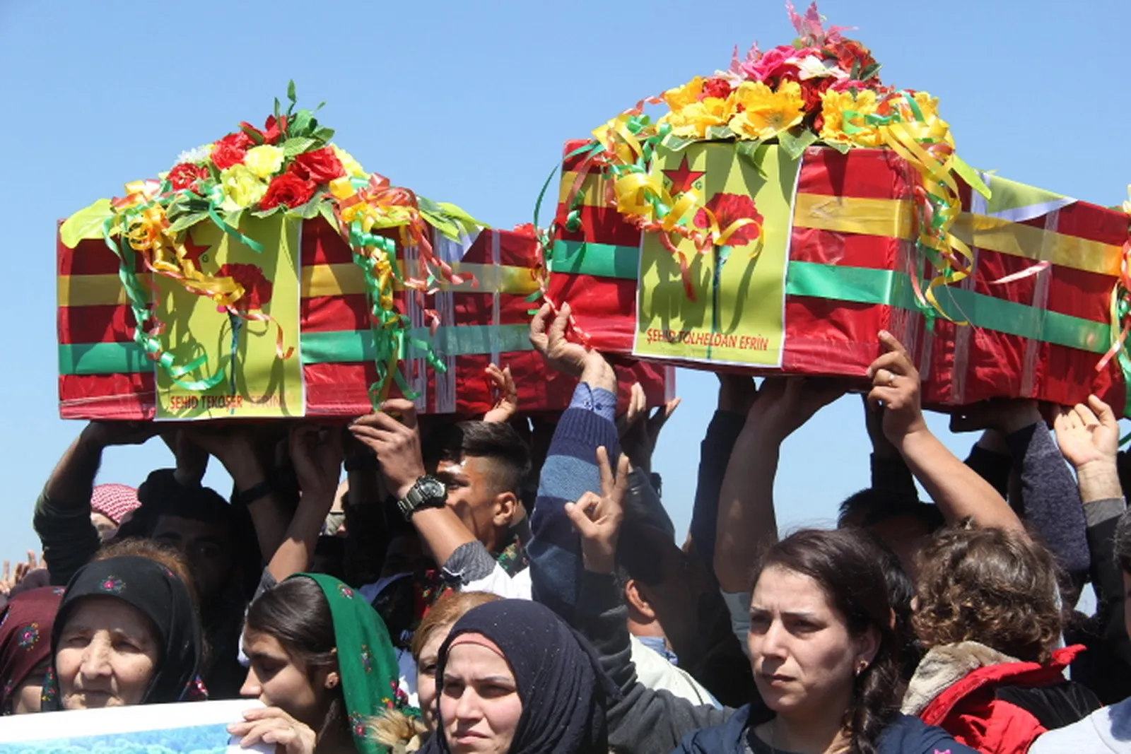 Li Şehbayê du şehîd hatin oxirkirin û nasnameya 6 şehîdan hat eşkerekirin