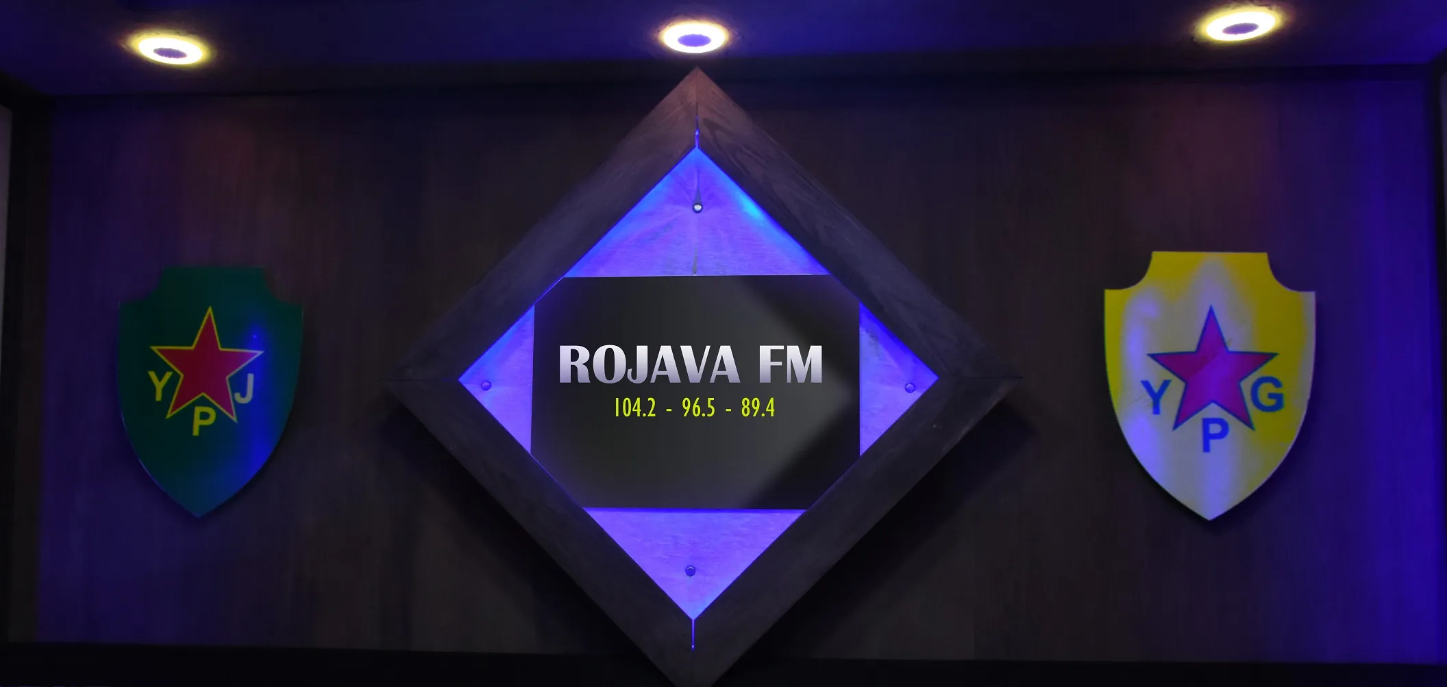 Radyoya Rojava: Em ê li ser xeta azadiya gelan têbikoşin