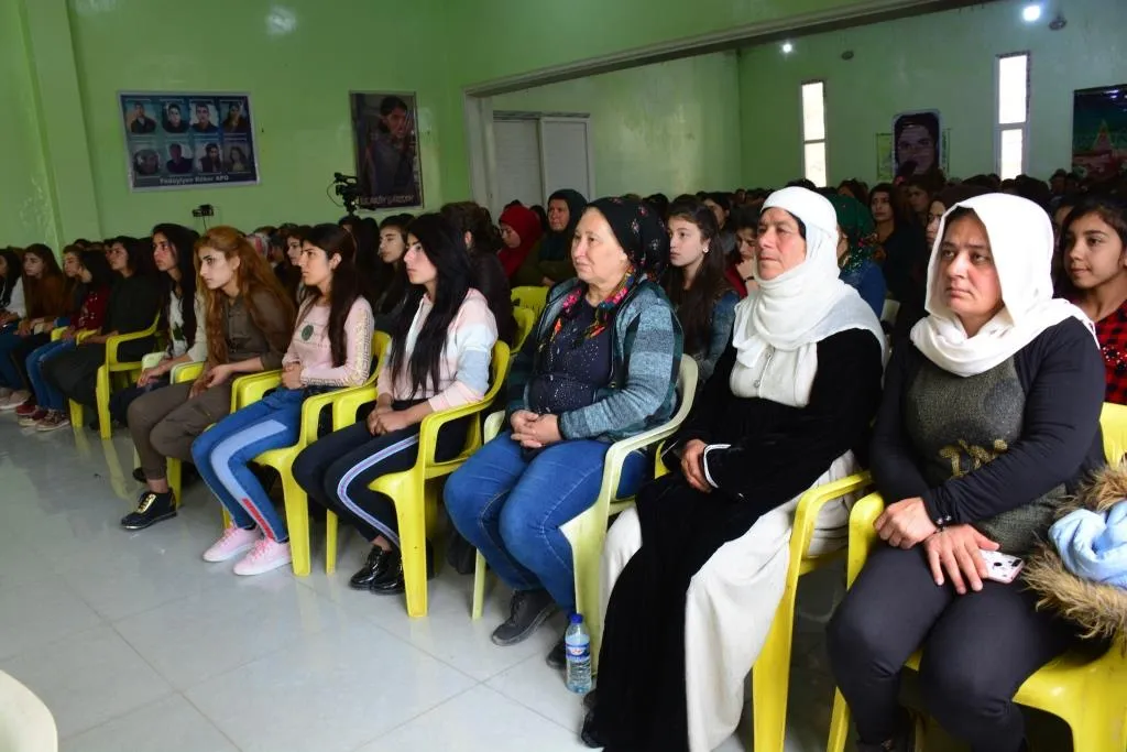 Konferansa jinên ciwan bi biryaran û avakirina meclisa nû bi dawî bû