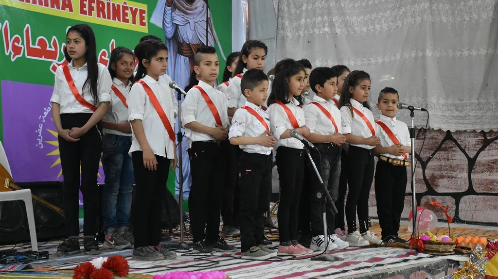 Cejna Çarşema Sor li Helebê hat pîrozkirin