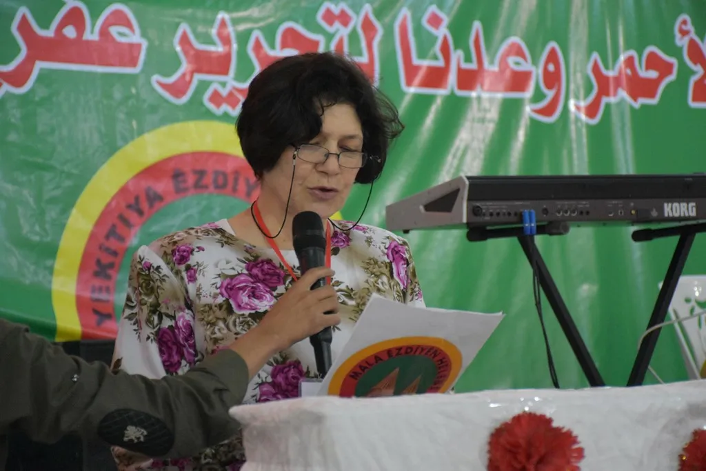 Cejna Çarşema Sor li Helebê hat pîrozkirin