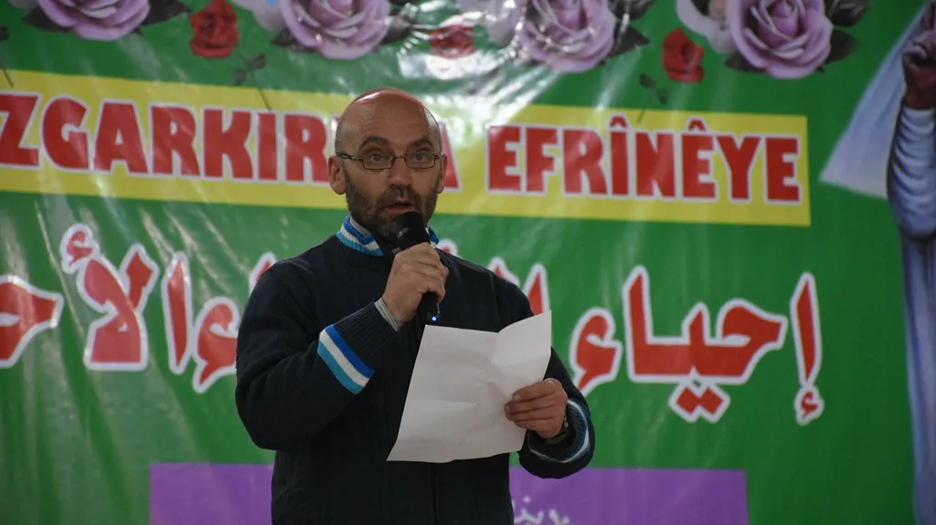 Cejna Çarşema Sor li Helebê hat pîrozkirin