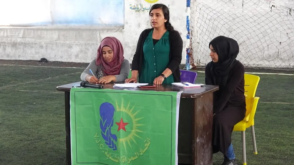 Jinên ciwan ên Reqayê amadekariyên konferansa xwe dikin