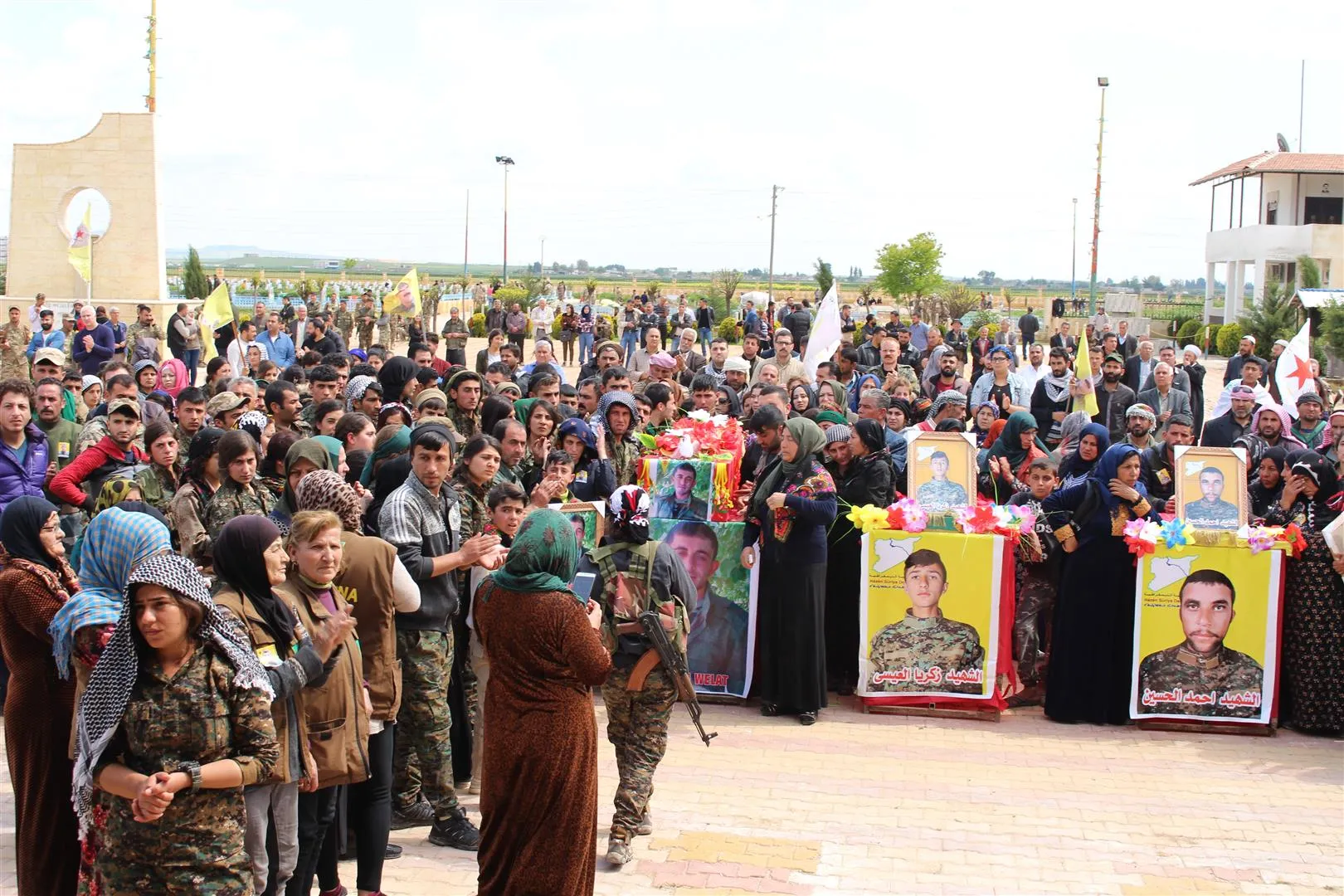 Cenazeyê şehîd Xwînrij Welat li Hesekê hate veşartin