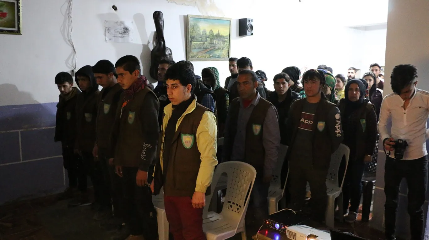 Ciwanên Helebê tecrîdkirina Ocalan şermezar kirin