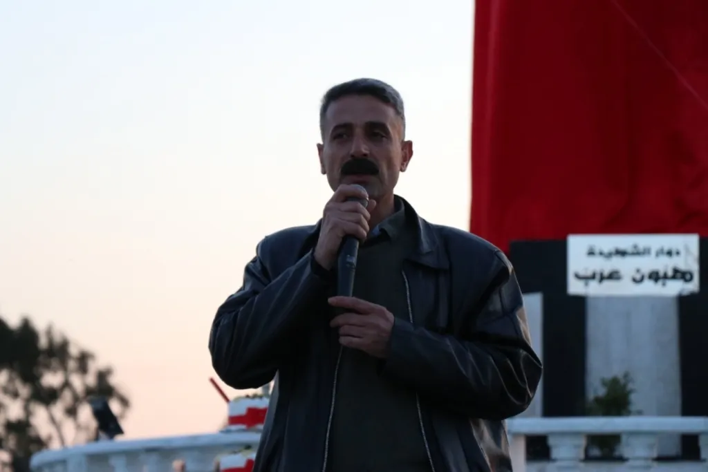 Peykerê şehîd Hebûn Ereb li Tebqayê hate danîn