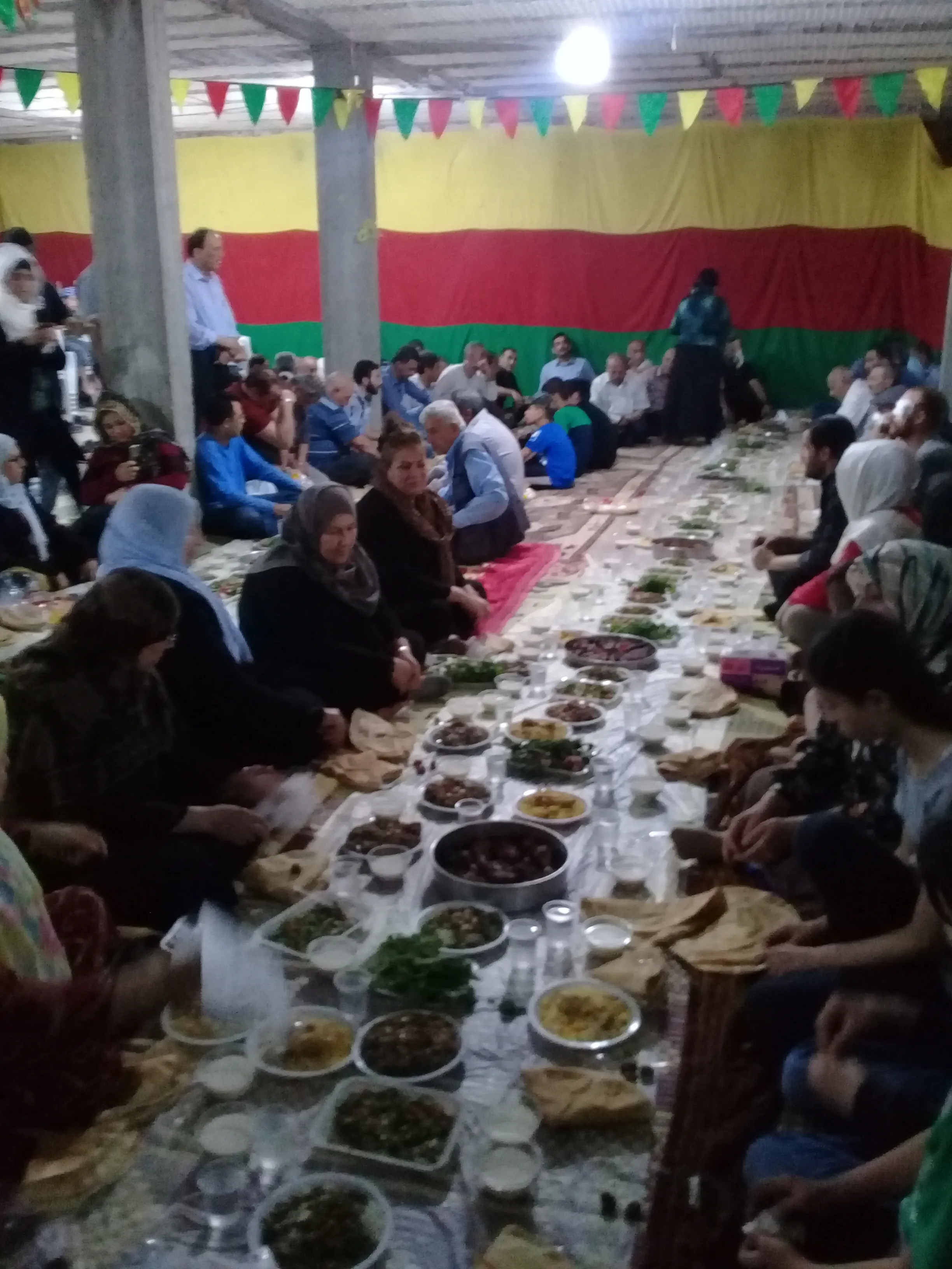 Li Zorava fitar ji bo malbatên şehîdan hate pêşkêşkirin