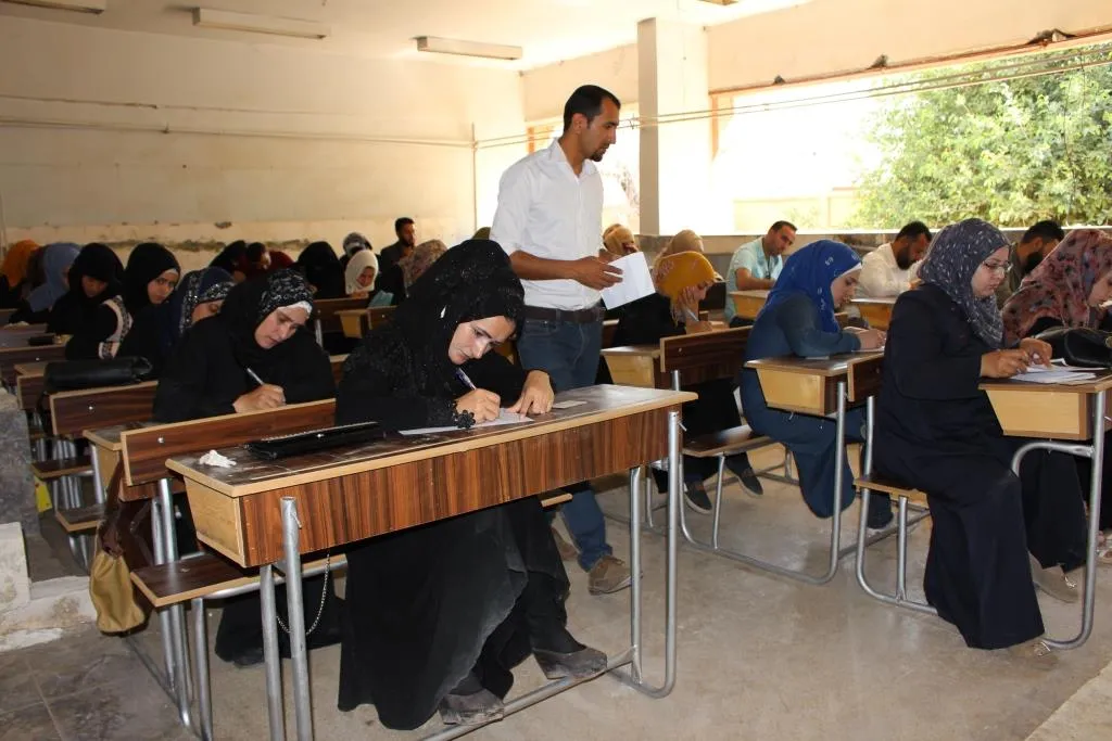 Li Reqayê 2 hezar û 800 kes ketin ezmûna mamostetiyê