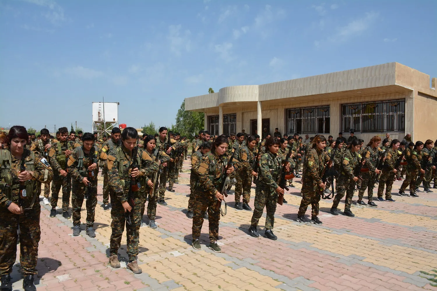 ‘Me karî ji mirinê jiyanê biafirînin’